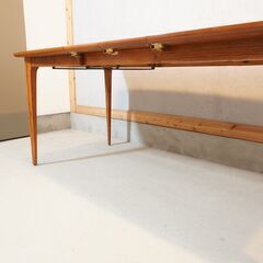 ACME FURNITURE(アクメファニチャー)のBROOKS(ブルックス)ダイニングテーブルです。ヴィンテージテイストのエクステンションテーブルはブルックリンスタイルやカフェ風などにオススメです！DI205