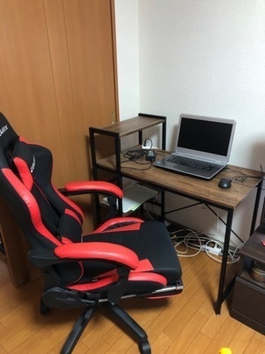 土日限定価格！！パソコン　パソコンデスク　ゲーミングチェア　セット販売！