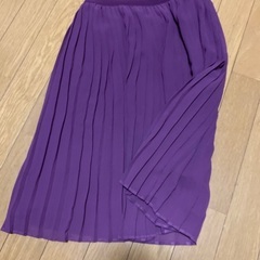 UNIQLOプリーツスカート　紫色