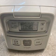 ☆中古￥4,300！TIGER　3合マイコン炊飯ジャー　家電　2...