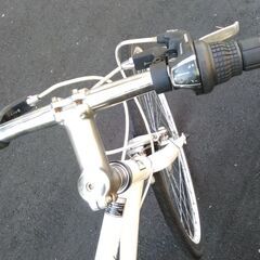 クロスバイク 21テクノロジー 6段変速 ホワイト 配送無料