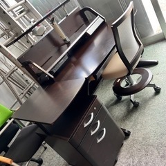 カリモク 学習机 ◇ 上台・ワゴン・チェア・ライト付き 男の子向き