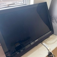 ハードディスク内蔵　テレビ32インチ　