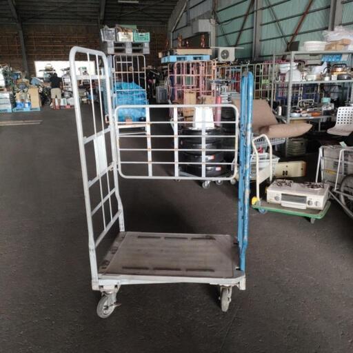 カゴ台車  コンテナ 物運び
