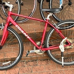 ⭐️人気⭐️ GIANT （ジャイアント） 28インチクロスバイク レッド No