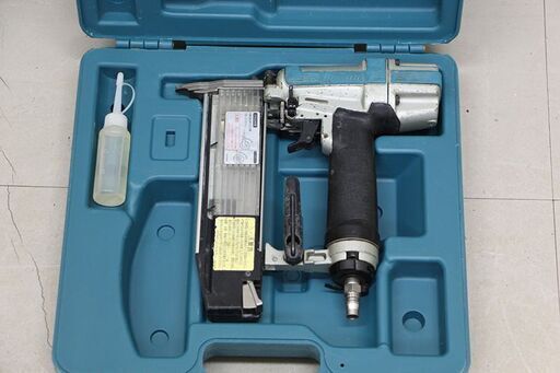 makita マキタ 仕上釘打 AF502 釘打機 フィニッシュネイラ (D5186tywY)