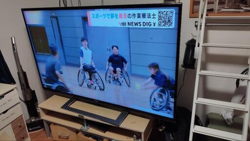 テレビ、レコーダー、テレビ台セットです