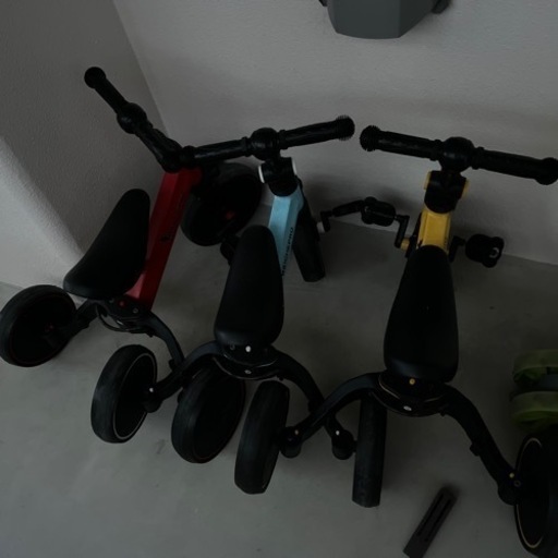 三輪車　3色　3個