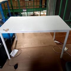 テーブル　120×75×6センチ(天板)

　