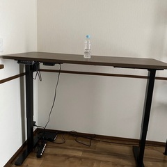 9/18まで　FLEXISPOT 電動昇降式デスク【使用4ヶ月】
