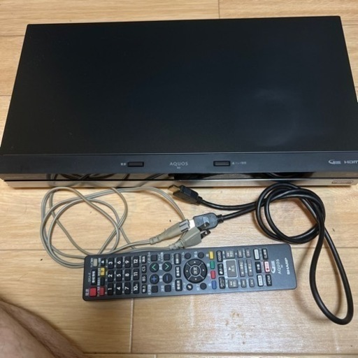 【大幅値下】SHARP Blu-rayレコーダー 1TB 3番組同時録画