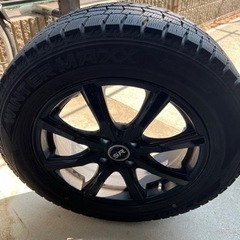 ダイハツロッキー　トヨタライズ　スタッドレス195/65Ｒ16