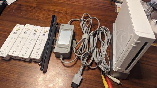Wii Nintendo カセット コントローラー4つセット