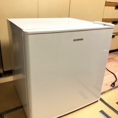 アイリスオーヤマ製　小型冷蔵庫　42リットル