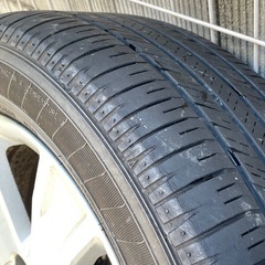 デリカD5純正18インチアルミホイールタイヤ付きと16インチスタッドレスタイヤアルミ付き