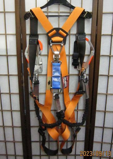 R516 FUJII DENKO ツヨロン フルハーネス 安全帯付きMサイズ 美品