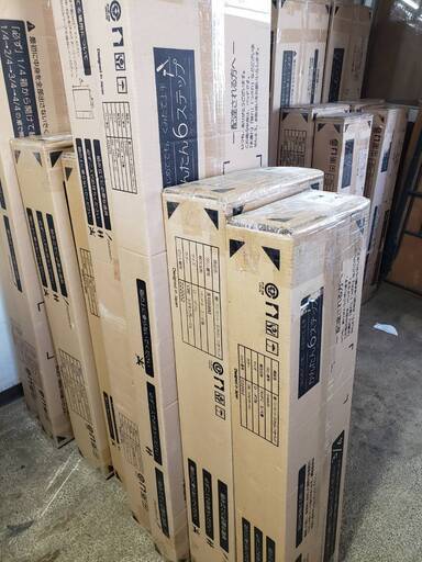 ダブル・Newデザイン2杯収納コンセント付き・ピュアホワイト 8243