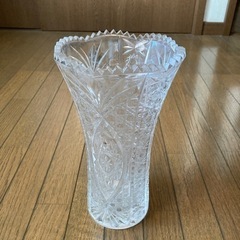引き取り限定無料　ガラス製の花瓶