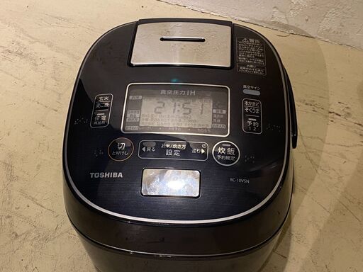 宇都宮でお買得な家電を探すなら『オトワリバース!』 炊飯器 東芝 RC-10VSN 2019 インディゴブルー 中古品