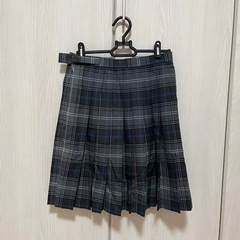 ブレザー・冬服スカート2枚・夏服スカート2枚