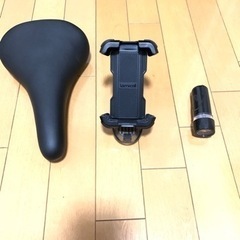 【破格】自転車クロスバイク700C！スマホホルダー、クッションサドル付き！！