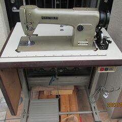 ブラザーBROTHER　DB2-B763-3工業用ミシン中古現役