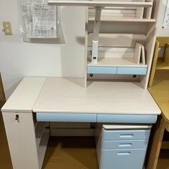 大至急❗️😭マジで最終価格❗️新品同様‼️学習机🤣🤣🤣どうでっし...