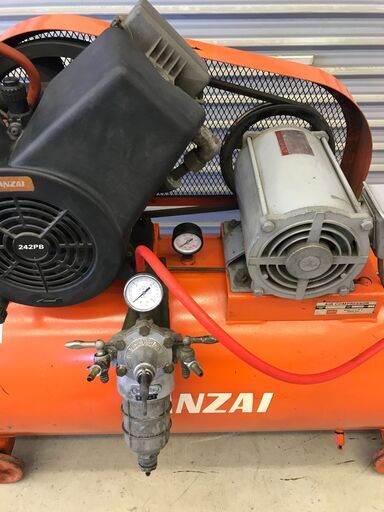 引き取りに来られる方限定】◇バンザイ(イワタ)エアーコンプレッサー