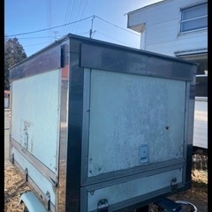 軽トレーラーキッチンカー ステンレス製 3方向ドア 排気口あり 