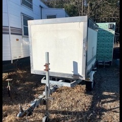 軽トレーラーキッチンカー ステンレス製 3方向ドア 排気口あり 