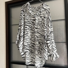 《値下げ》ロングシャツ