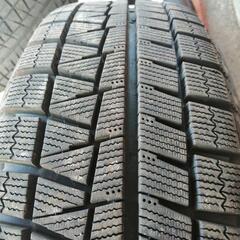【お話し中】ほぼ新品スタッドレスタイヤ(ホイール付き)