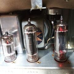 BluetoothマツダかなりやE  5LA-77 　レトロ真空管ラジオ