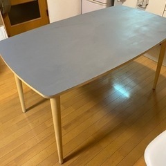 IKEA ダイニングテーブル(DIY塗装済)