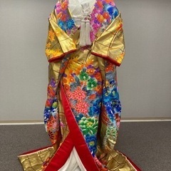 花嫁打掛　総金箔　牡丹に華車　友禅丸章　秋山章 花嫁打掛 総金箔 牡丹に華車 友禅丸章 秋山章