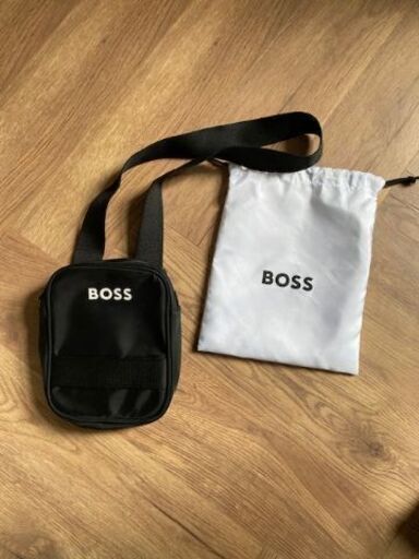 ボス HUGO BOSS　クロスボディバッグ