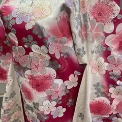 花嫁打掛　正絹　白地にピンク　かわいい　梅の花