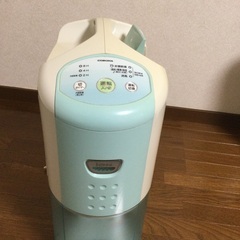 2009年製　コロナ除湿器