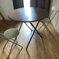 折り畳み可能 丸テーブル・椅子セット