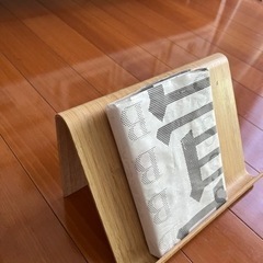 iPad、本立てボード　IKEA