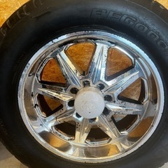 値下げしました】ハマーh2 325/55r22 8穴 4本セット