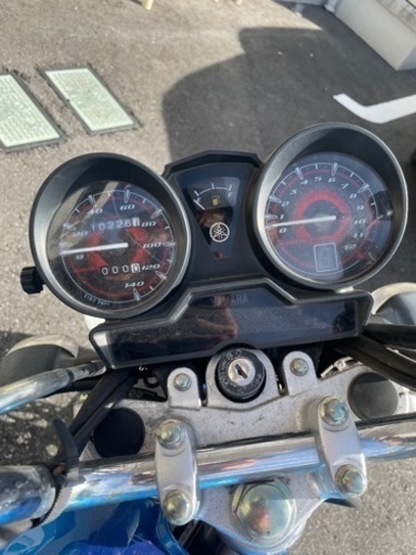 受付終了 100,000→80,000 ⭐️YBR125 シート破れあるのでお安く売り
