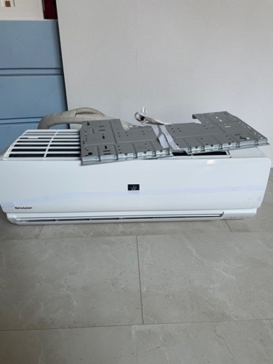 SHARP AY-L22N-W WHITE エアコン　冷房　暖房　室外機