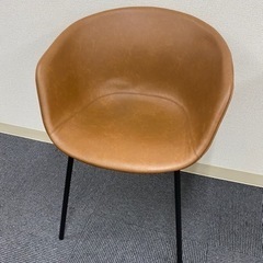 オシャレ椅子(1-5脚)とテーブル(1-2脚)