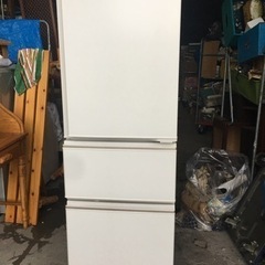 冷蔵庫　3ドア　272L 2021 年式