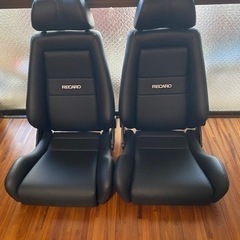 レカロシート エルゴメド2脚