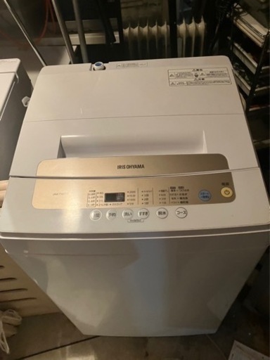 アイリスオーヤマ　洗濯機　5キロ　ホワイト　美品　新生活
