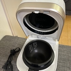 TOSHIBA RC-4ZWJ(W) 2.5合炊き