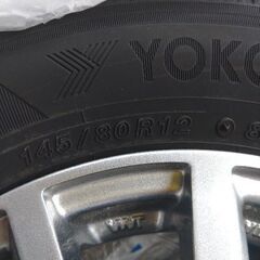 去年のタイヤです。スタッドレスタイヤとアルミ　ほぼ未使用？