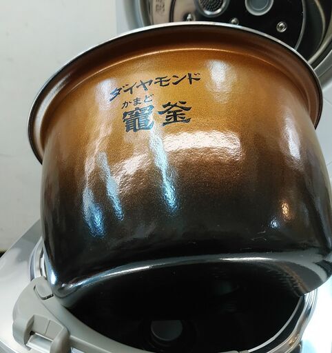 品質保証☆配達有り！16000円(税別）パナソニック 5.5合炊き 可変圧力  